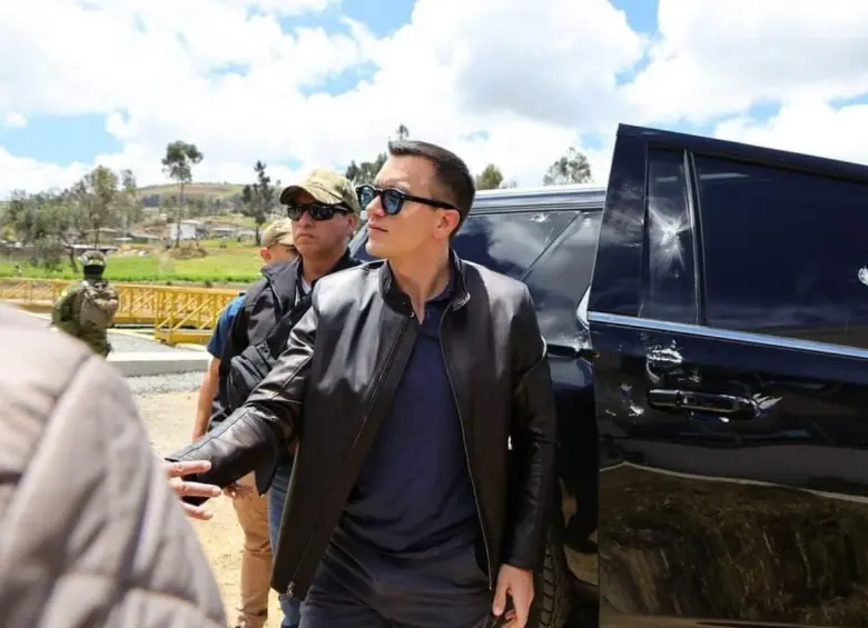 El presidente de Ecuador, Daniel Noboa, fue atacado a piedra y bala este 7 de octubre. FOTO: Tomada de las redes sociales 