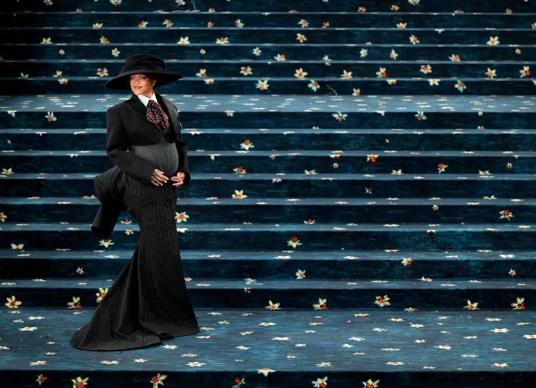 Esta es Rihanna en la MET Gala 2025. La temática de ese año fue “Tailored for You”. FOTO: Getty.