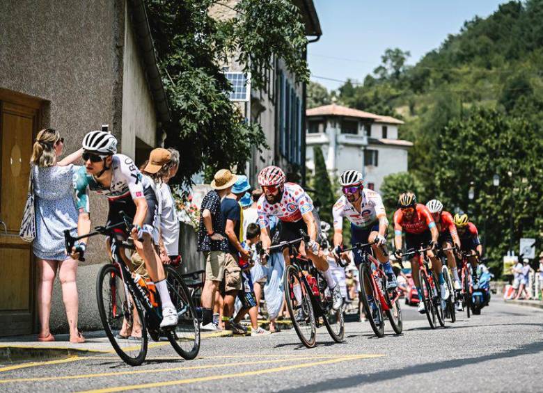 Avanza la etapa 16 del Tour de Francia en su última semana de competencia. FOTO: TOMADA DE TWITTER @Letour