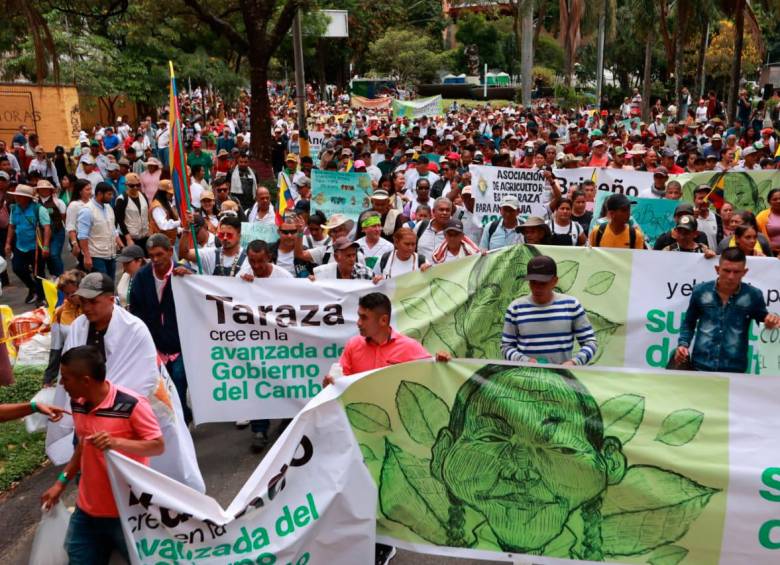 El Gobierno dice que a la marcha en Medellín asistieron más de 8.000 personas. FOTO: MANUEL SALDARRIAGA