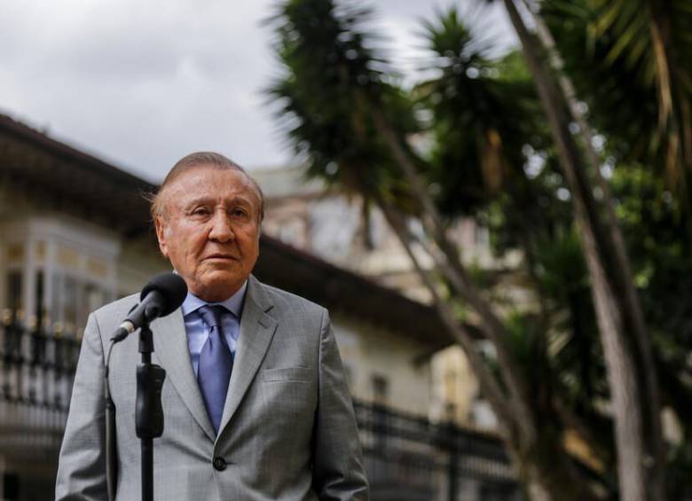 Rodolfo Hernández vio frustrada su aspiración a la Gobernación de Santander tras la decisión del CNE de revocar su candidatura. FOTO: COLPRENSA
