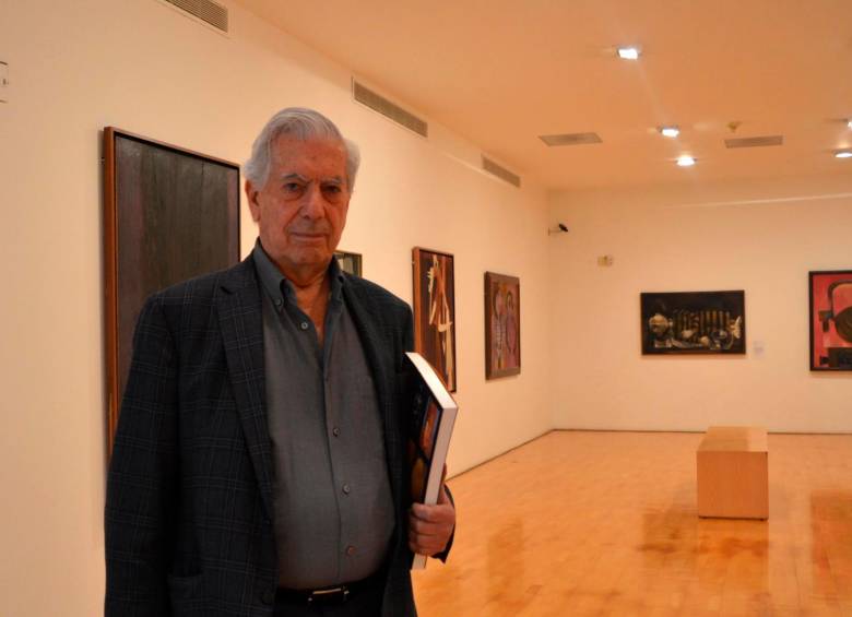 Vargas Llosa ganó el premio Nobel por la influencia de su obra, entre otras cosas, en el plano político. FOTO: ARCHIVO EC