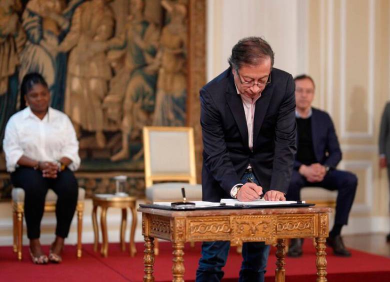 El pasado 13 de diciembre, el presidente de la República, Gustavo Petro, sancionó la ley que da vida a la nueva reforma tributaria. FOTO colprensa