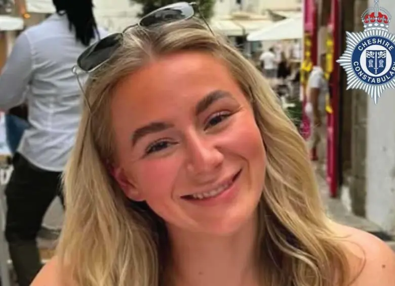 Ella era Lucy Harrison, una joven de 23 años que fue asesinada por una discusión con su padre sobre Donald Trump. FOTO: Policía de Cheshire