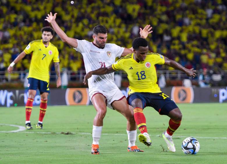 Jhon Arias fue de los jugadores más destacados de Colombia, sobre todo en el segundo tiempo cuando pasó al extremo derecho. FOTO Getty 