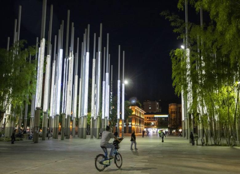 Parque de las Luces, ubicado en el barrio Guayaquil del Centro de Medellín. FOTO: El Colombiano