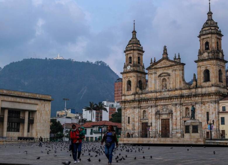 La Catedral Primada de Bogotá está ubicada en pleno centro de la ciudad, en la Plaza de Bolívar. FOTO COLPRENSA