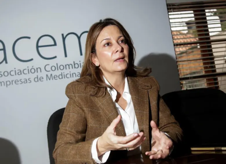 Ana María Vesga, presidenta de ACEMI, expresó su preocupación por la situación de las EPS intervenidas por el gobierno de Gustavo Petro. FOTO: Colprensa