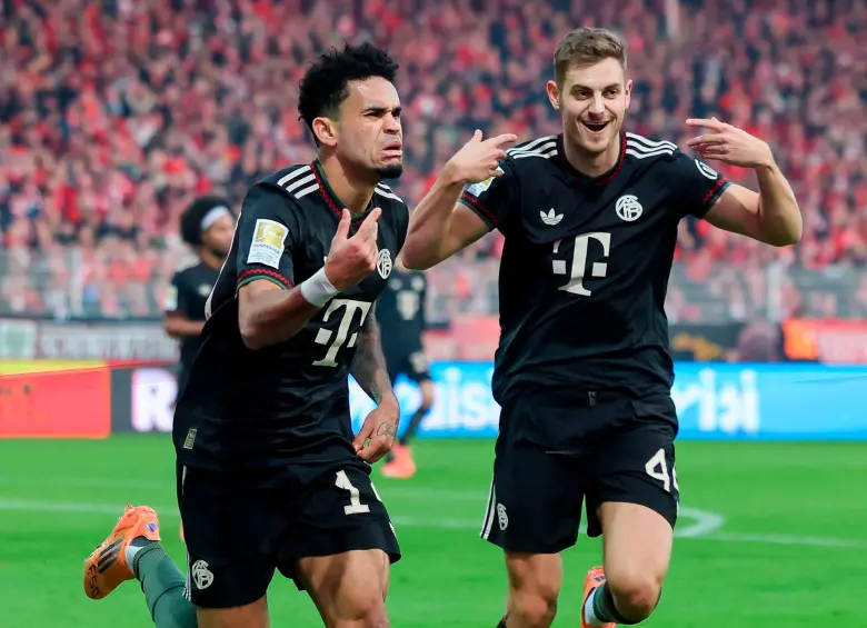 Esta fue la celebración de Lucho cuando logró ese golazo. FOTO: GETTY