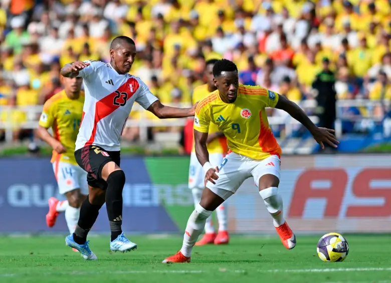 Jhon Jáder Durán solo disputó el primer tiempo del partido contra Perú. No mostró el mejor nivel en los minutos que tuvo. FOTO: GETTY