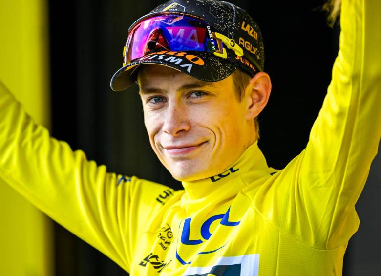 Jonas Vingegaard es bicampeón del Tour de Francia (2022-2023). FOTO TWITTER @JumboVismaRoad