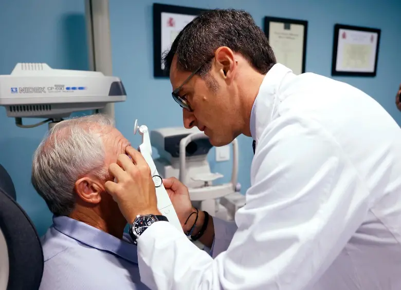 La apnea del sueño puede afectar la circulación del nervio óptico, aumentando el riesgo de desarrollar glaucoma, según expertos en oftalmología. FOTO Europa Press