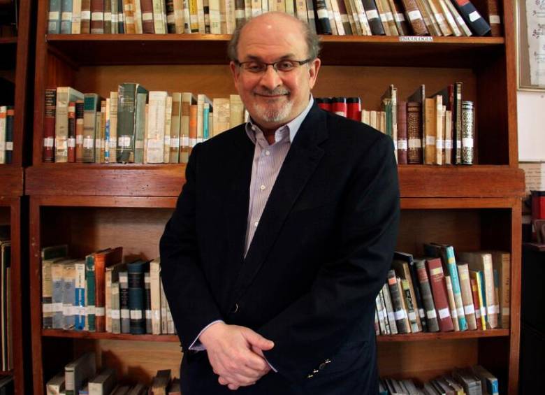 El nuevo libro de Salman Rushdie, La penúltima hora, ya está disponible en las librerías de Colombia. Foto Colprensa.