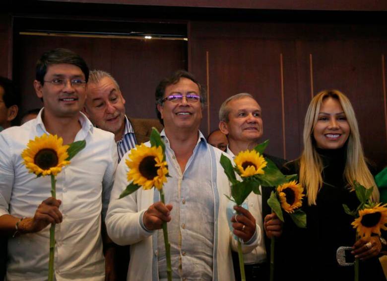 Una parte de la Alianza Verde adhirió a la candidatura presidencial de Gustavo Petro de la coalición Pacto Histórico. FOTO: COLPRENSA. 