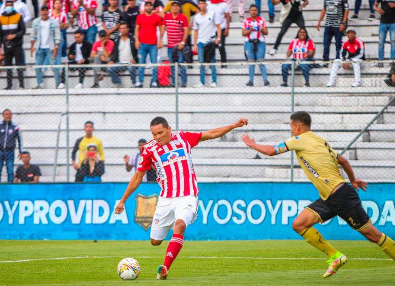 Carlos Bacca, quien es el cuarto goleador histórico de Junior, ajustó 286 anotaciones en su carrera deportiva. FOTO CORTESÍA DIMAYOR