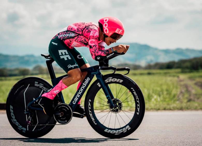 Esteban Chaves es integrante del equipo EF Education-EasyPost. FOTO EFE