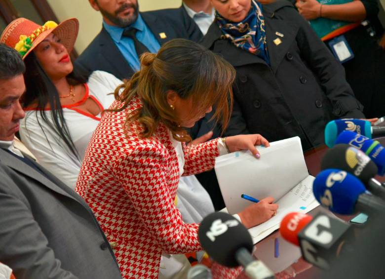 Finalmente fue radicada la propuesta de reforma a la salud en Colombia. Foto: Redes sociales. 