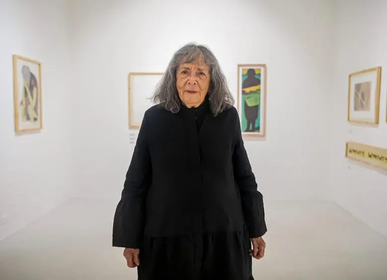 Beatriz González en su última exposición en Medellín. Foto: El Colombiano. 