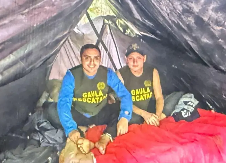 Rescatan al hijo de Giovanny Ayala. FOTO: Tomada redes sociales 