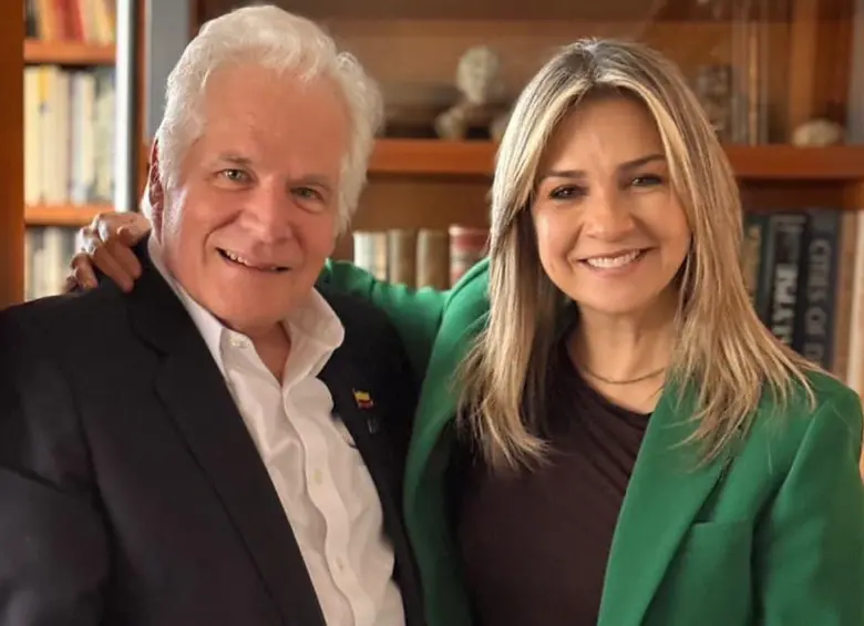 Vicky Dávila y Miguel Uribe Londoño fueron vistos juntos de cara a las elecciones presidenciales de 2026. FOTO: Cortesía Miguel Uribe Londoño