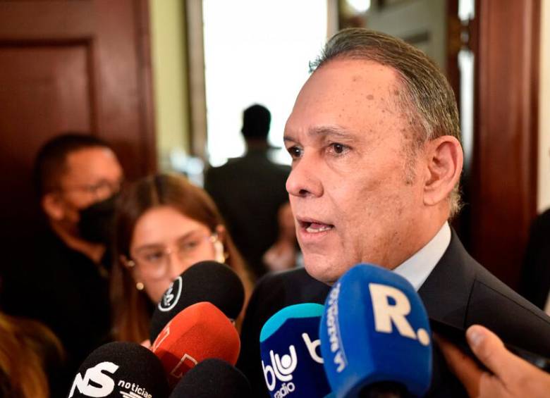 Cepeda manifestó que el objetivo es “darle espacio” a la reforma laboral buscando conciliar el texto que salga del Senado con el de Cámara. No obstante, ratificó que la consulta 2.0 se va a votar también. FOTO: Colprensa