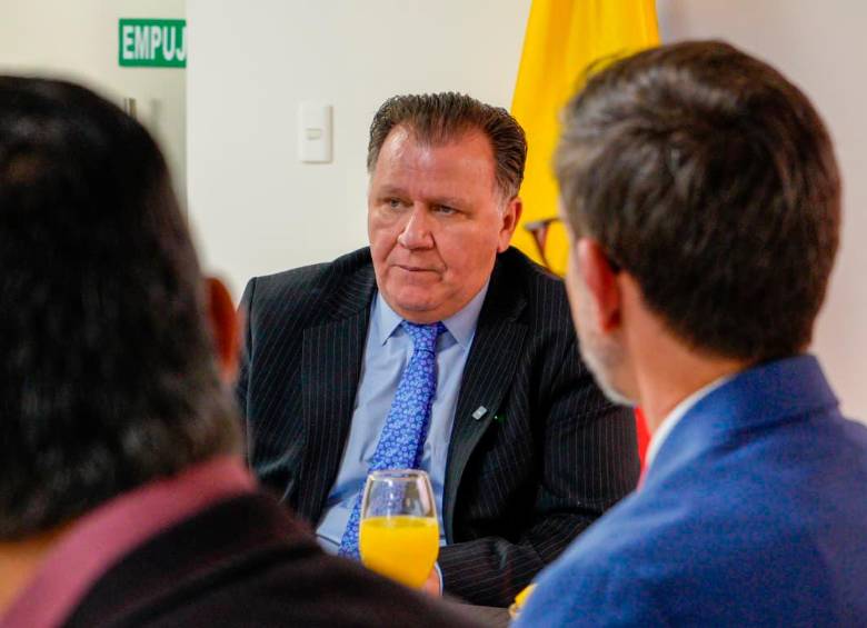 El ministro de Agricultura, Indalecio Dangond, anunció ante las comisiones económicas los ajustes que tendrá la cartera durante 2027. FOTO MINAGRICULTURA
