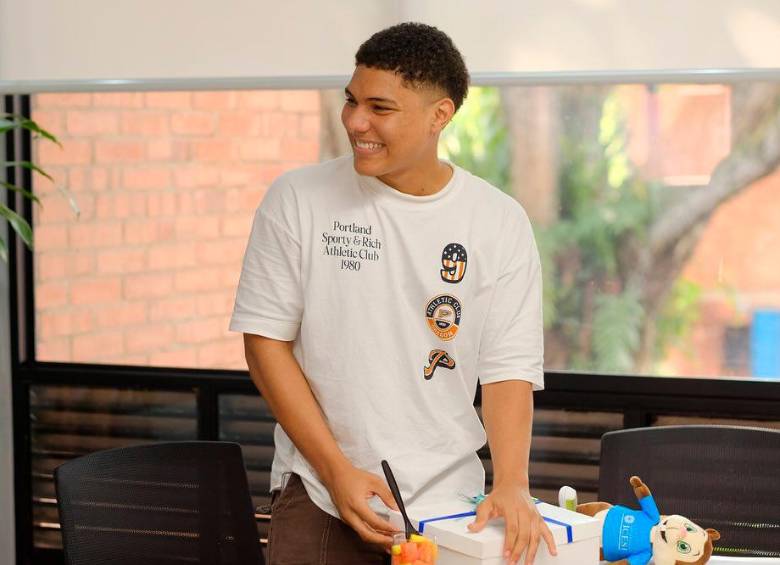 Diego Fernando Castaño Mosquera tiene 18 años y es de Buenaventura. FOTO CORTESÍA UNIVERSIDAD ICESI