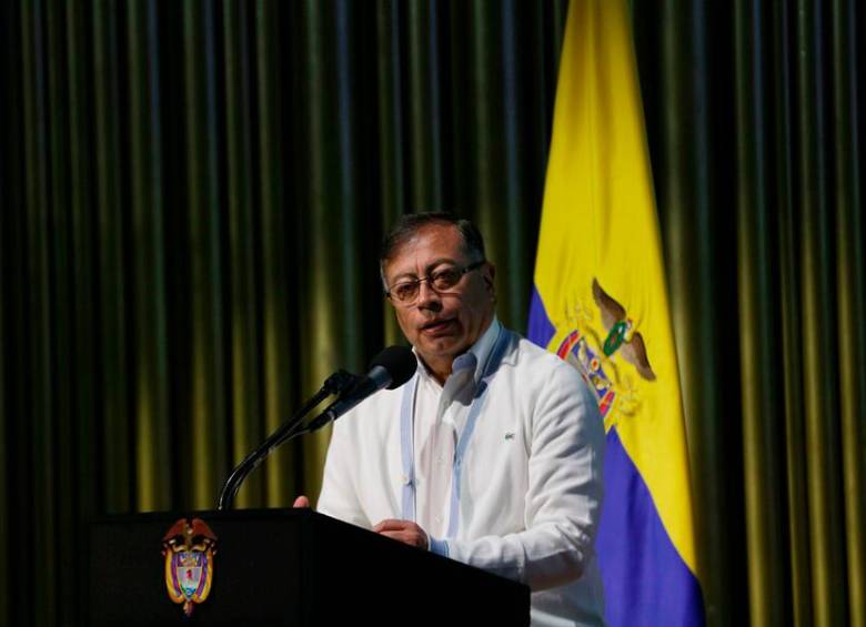 Petro participó en el primer diálogo regional vinculante que se realiza en Antioquia. FOTO: COLPRENSA