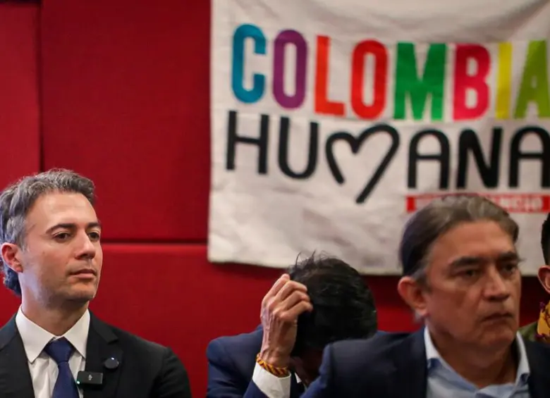 El exalcalde de Medellín, Daniel Quintero, y el exdirector del Departamento de Prosperidad Social, Gustavo Bolívar. FOTO COLPRENSA