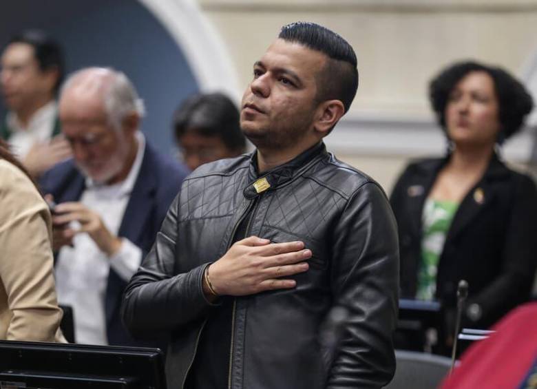 El senador Jota Pe Hernández denunció ante distintas autoridades nacionales e internacionales un presunto plan criminal para atentar contra su vida y la de su familia. FOTO: Colprensa. 
