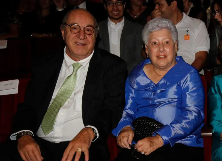 EL COLOMBIANO lamenta el fallecimiento de Lía de la Cuesta de Hernández, esposa del doctor Jorge Hernández Restrepo. FOTO: Archivo