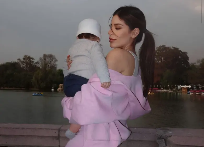 El hijo de Carolina Flores, un bebé de ocho meses, estaba en el apartamento al momento del crimen y fue, según versiones, la prioridad de su padre tras el ataque. FOTO: redes sociales.