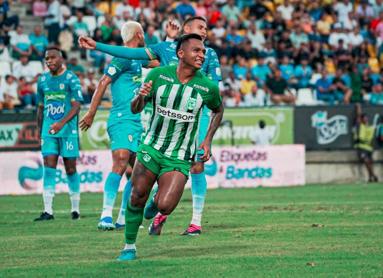 Alfredo Morelos celebrando una de sus anotaciones a Jaguares. FOTO ATLÉTICO NACIONAL