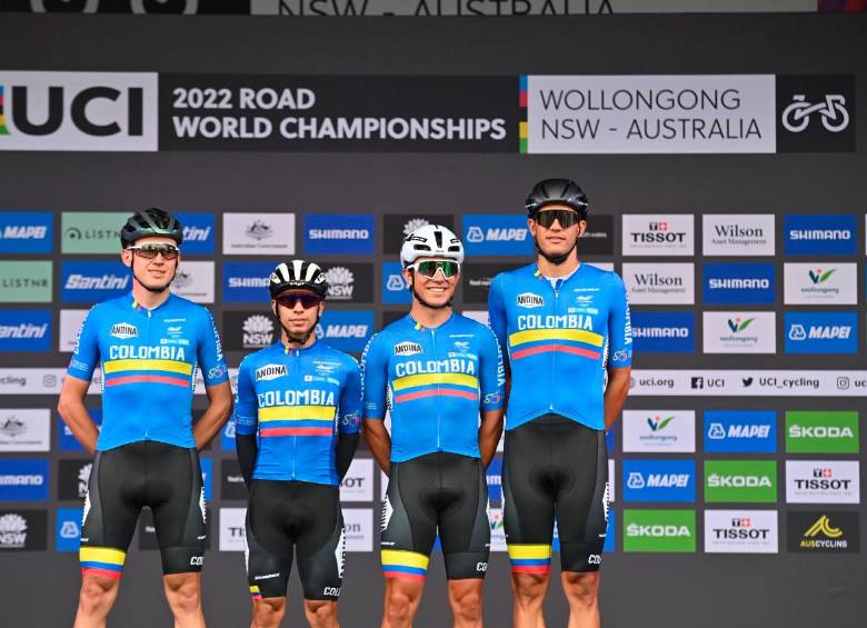 Germán Gómez, José Tito Rendón, Nicolás Gómez y Juan Manuel Barboza, el equipo sub-23 que representó a Colombia en el Mundial de ruta. FOTO: CORTESÍA FEDECICLISMO