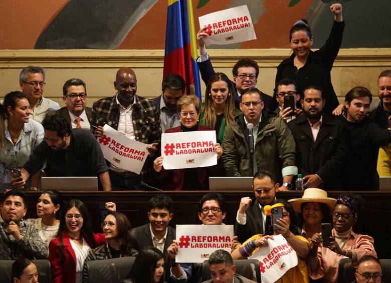 El pasado 17 de septiembre, en plenaria de la Cámara de Representantes del Congreso de la República, se aprobó la reforma laboral. FOTO: Colprensa.