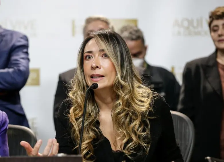 Katherine Miranda defendió en entrevista con Semana su apoyo a Paloma Valencia y explicó el giro en su postura política. FOTO: Colprensa. 