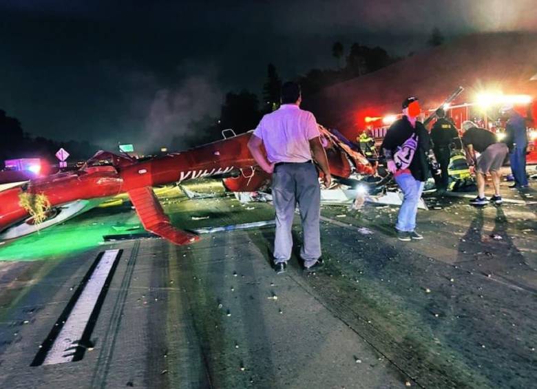 Grave accidente aéreo dejó a tres personas en estado crítico en California, Estados Unidos. FOTO: Tomada de las redes sociales 