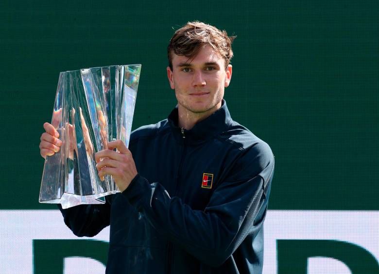Jake Draper fue el campeón del Indian Wells 2025. Jugará los cuartos de final después de eliminar a Novak Djokovic. FOTO: GETTY