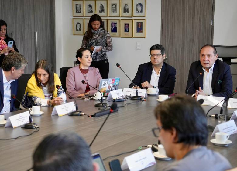 Arranca la negociación clave del salario mínimo que impactará a 7,4 millones de trabajadores en Colombia. FOTO: MinTrabajo.