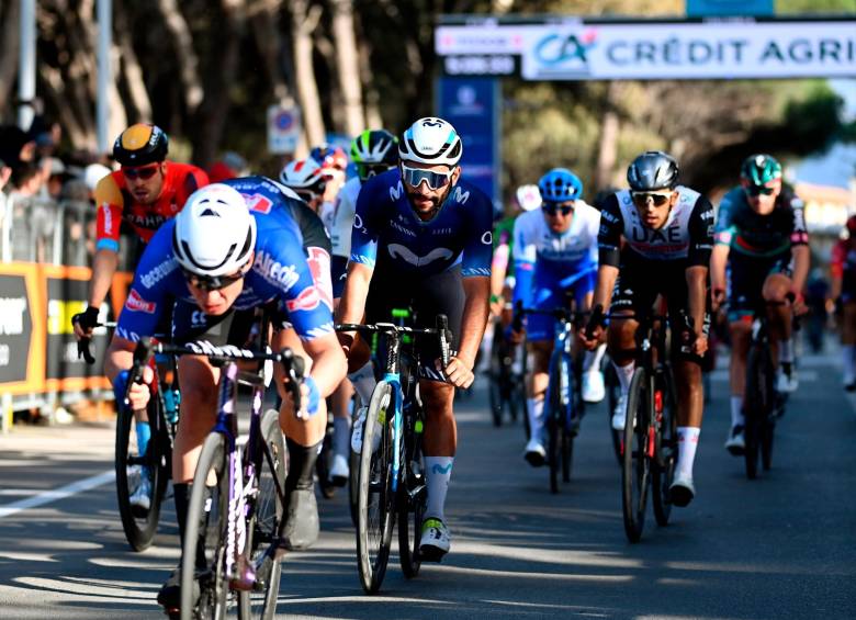 Fernando Gaviria (segundo en la imagen) muestra un gran nivel en la escuadra española. FOTO CORTESÍA @GettySport