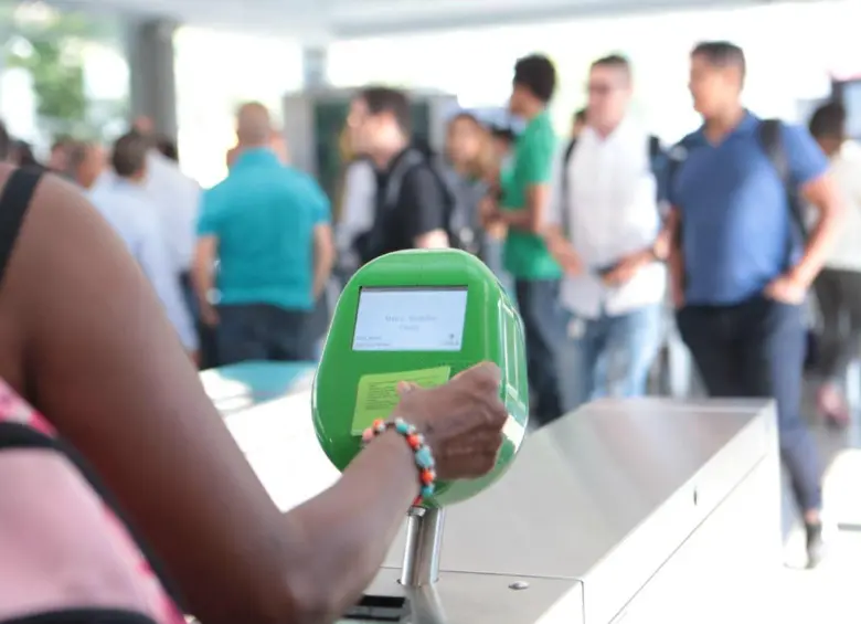 Pilas, estudiantes de Medellín: viajar en el Sistema Metro puede costarles $1.420; así pueden acceder al beneficio