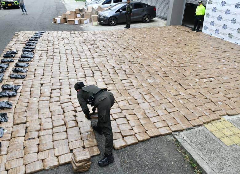 En cálculos redondos, se estima que la mercancía equivaldría por lo menos un millón de dosis. FOTO: Cortesía Policía Meval