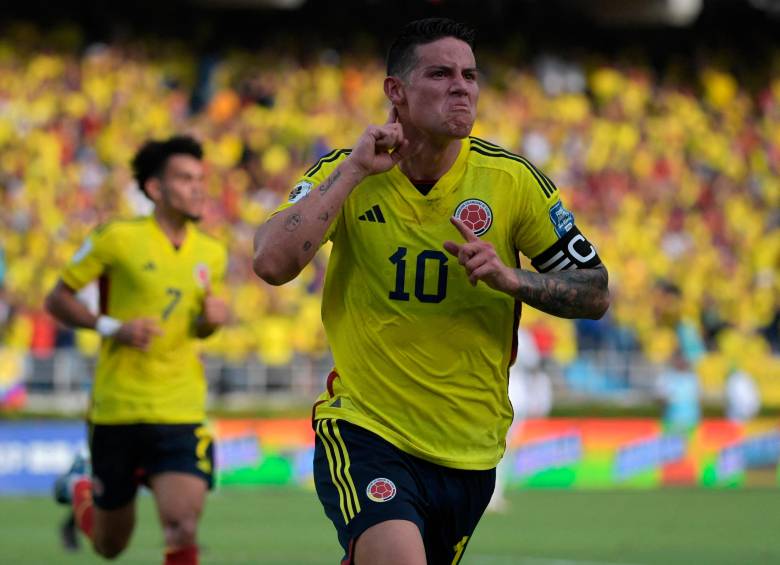 James Rodríguez lleva más de 10 años jugando a un alto nivel en la Selección Colombia. Es uno de sus ídolos. FOTO: Tomada de X @FCFSeleccionCol