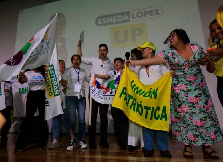 Esteban Restrepo recibió el apoyo en un evento público, lo que generó descontento en varios militantes del Pacto. Foto: Esneyder Gutiérrez. 