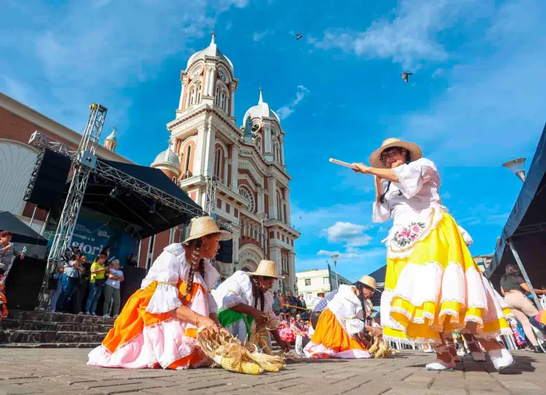 Las Fiestas del Cerro Quitasol 2025 tendrán más de 120 actividades. FOTO Cortesía Alcaldía de Bello