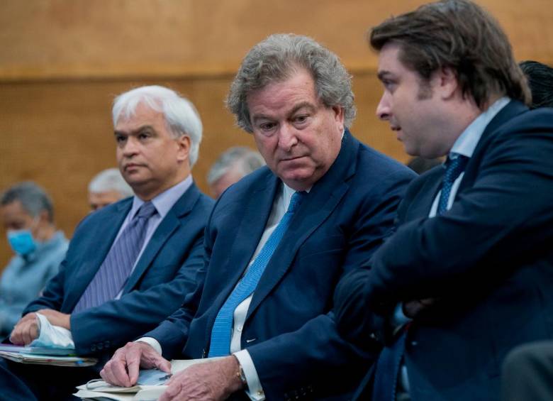 Jaime y Gabriel Gilinski, en la asamblea de accionistas de Sura. FOTO: CORTESÍA