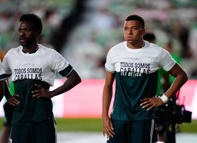 Los futbolistas del Real Madrid Vinícius Júnior y Kylian Mbappé no mostraron el mensaje de apoyo a Ceuta. Foto: AFP