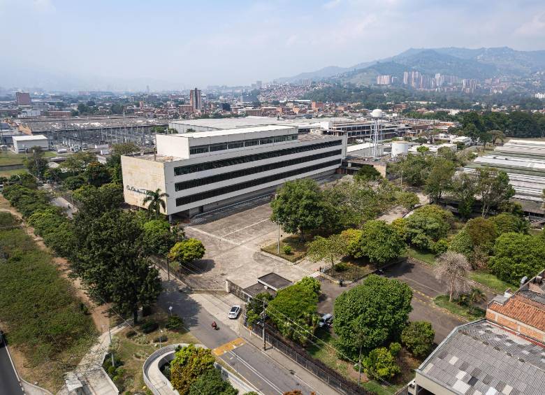 El lote donde funcionó hasta 2019 la planta de Coltabaco en Medellín