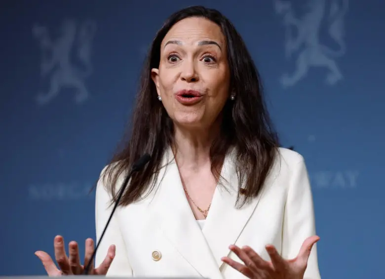 La ganadora del Premio Nobel de la Paz, María Corina Machado, ofreció una rueda de prensa el 11 de diciembre de 2025 en las instalaciones de representación del gobierno noruego en Oslo. Foto: AFP