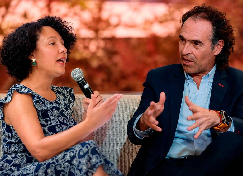 Esta es la segunda vez que la justicia llama a la senadora Isabel Zuleta a responder por el mismo caso de injuria y calumnia contra el alcalde de Medellín, Federico Gutiérrez. Fotos: Camilo Suárez y Manuel Saldarriaga